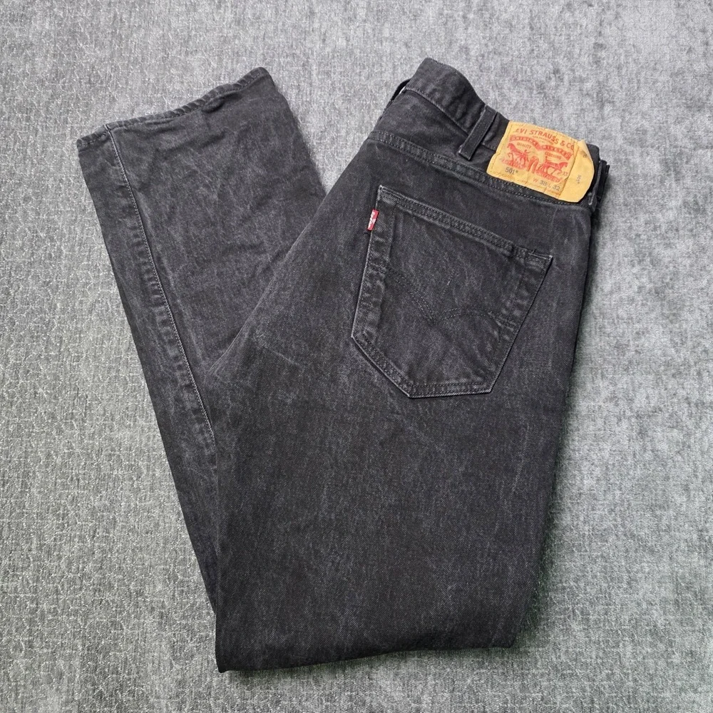 Black Levis 501 Men 38x32 Straight Leg Medium Wash Denim Button Down Fly Jeans